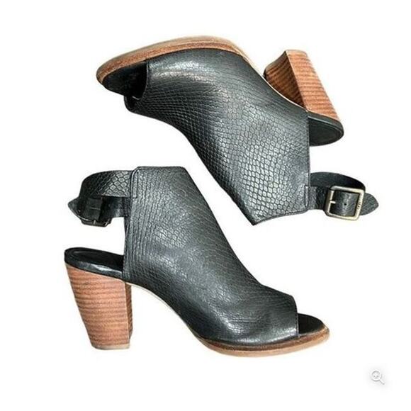 UGG AUSTRALIA Audrey Snakeskin Embossed Leather Peep Toe Block Heel - 8.5 - Picture 3 of 6